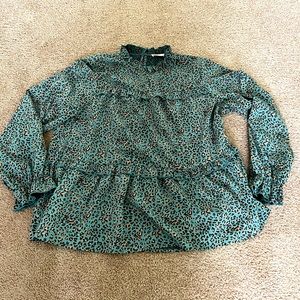 Women’s Size Large Animal Print Top
